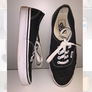 Black low rise vans